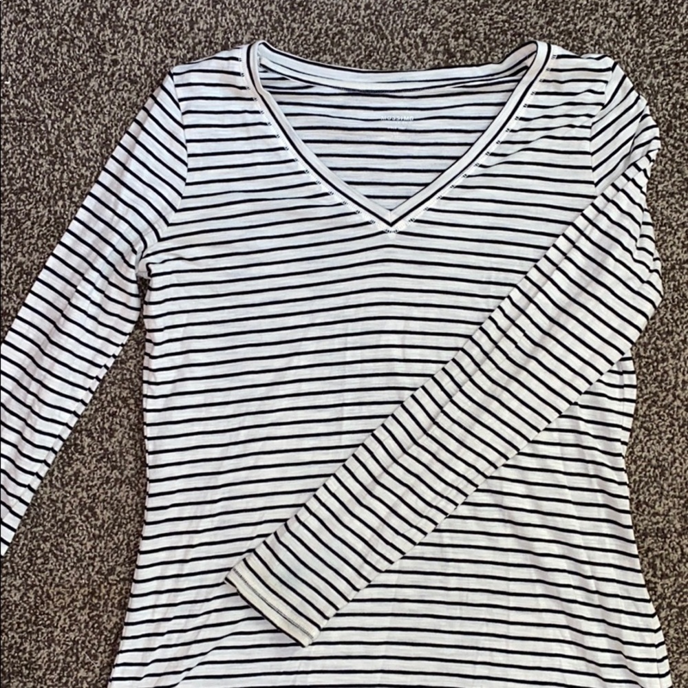 Black and white long sleeve